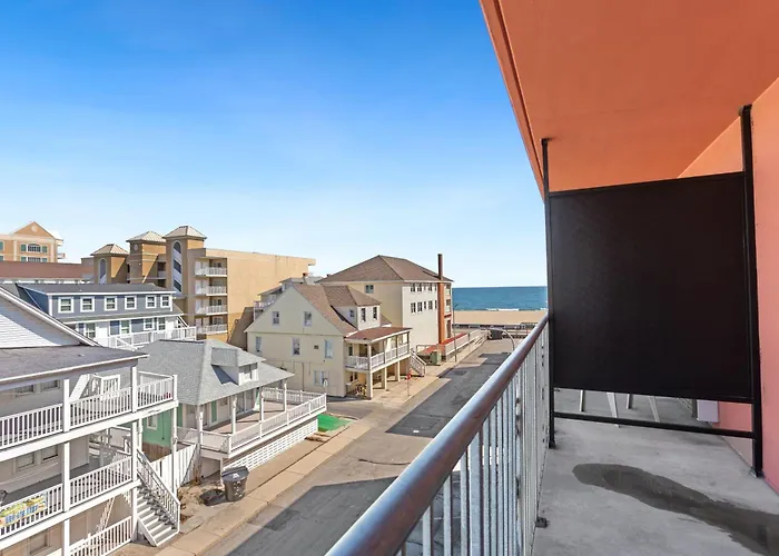 Americana Motor Inn On Boardwalk